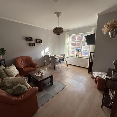 Henny Apartment *